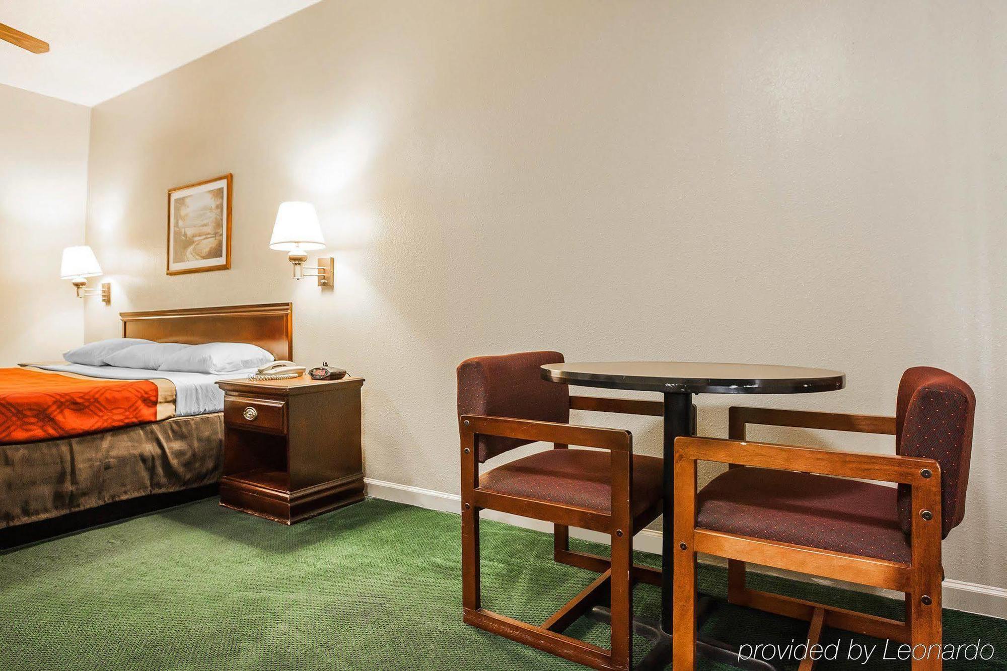 Econo Lodge Inn & Suites Granite City Exterior foto